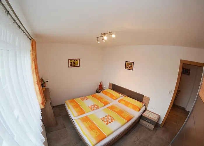 Haus Panorama, Johanna Pfluger, Kirchdorf 56, A-6335 Thiersee