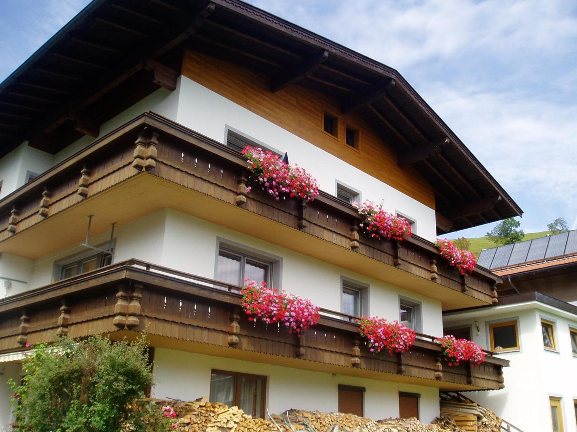 Apartment Haus Panorama, Johanna Pfluger, Kirchdorf 56, A-6335